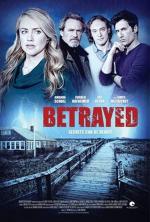 Film Zrazená (Betrayed) 2014 online ke shlédnutí