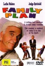 Film Poplach v skautském táboře (Family Plan) 1997 online ke shlédnutí